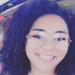 Meet your Posher, Janai